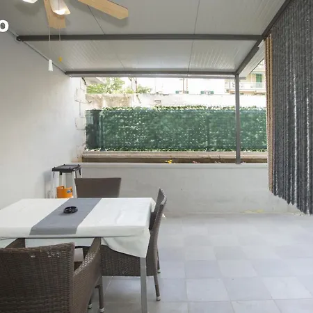 Sandy Beach Studio Apartman *