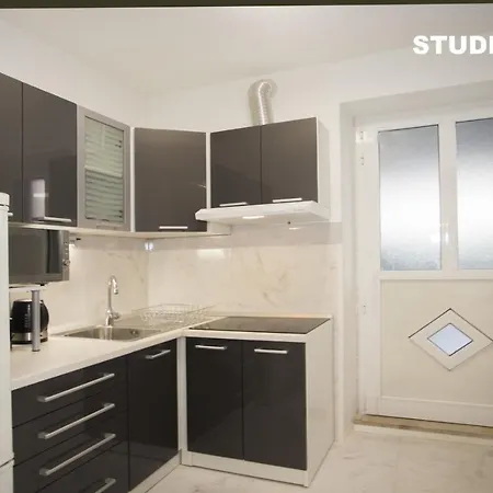 Sandy Beach Studio Apartman Apartment