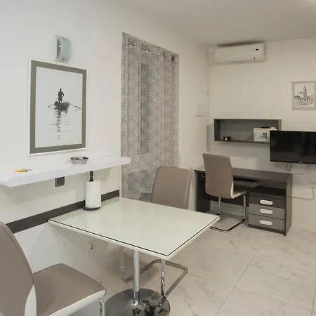 Apartment Sandy Beach Studio Apartman